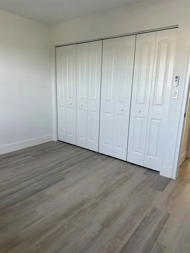 Unit 403 photo 21