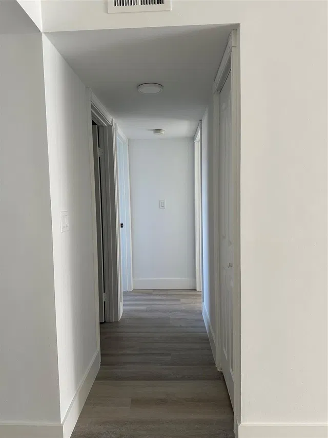 Unit 403 photo 27