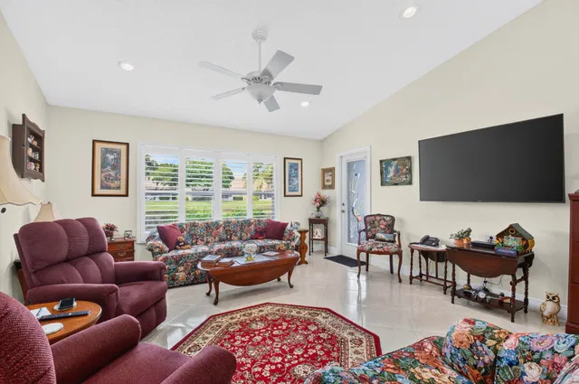 Residence photo 8