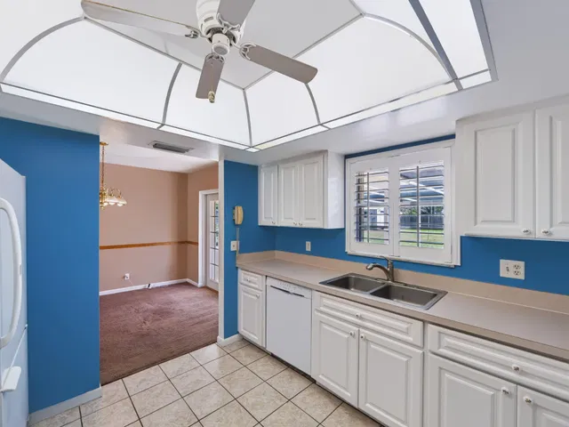  Residence photo 15