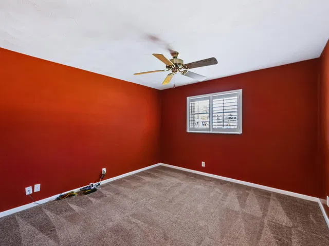  Residence photo 23