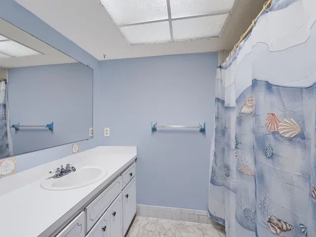  Residence photo 24