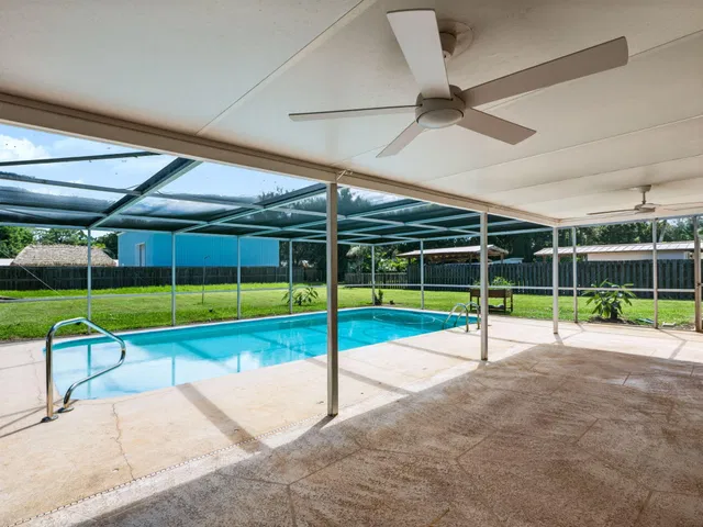 Residence photo 29
