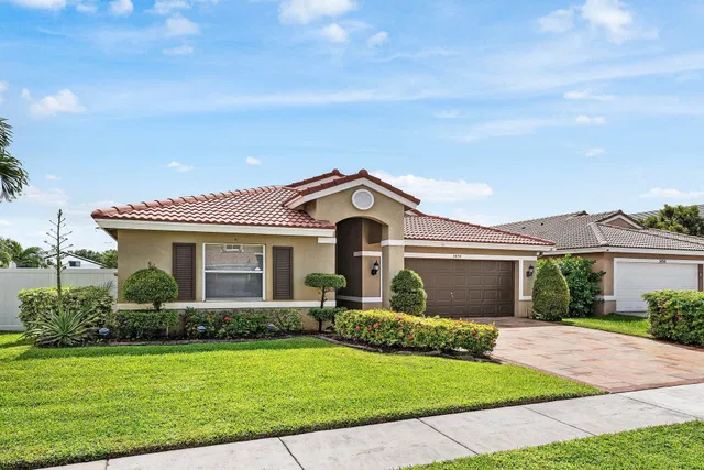 Residence photo 2