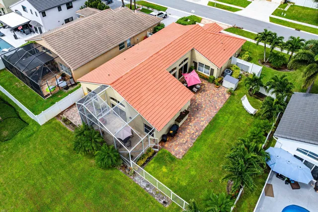 Residence photo 32