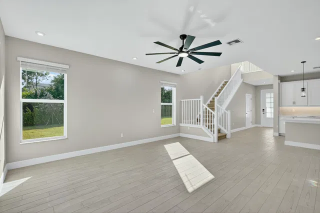 Residence photo 8