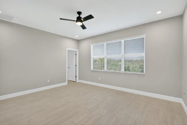 Residence photo 28