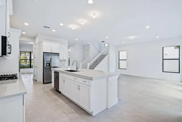 Residence photo 8