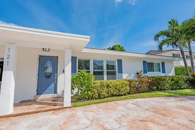 Palm Beach Shores Residence photo 4