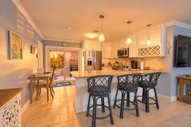 Palm Beach Shores Residence photo 6