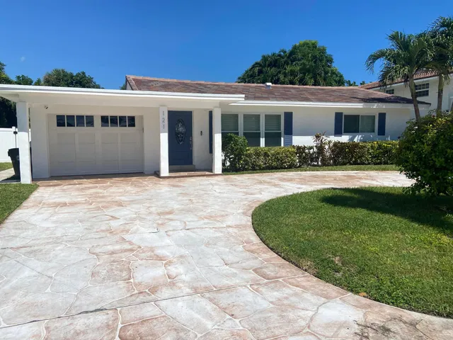 Palm Beach Shores Residence photo 17