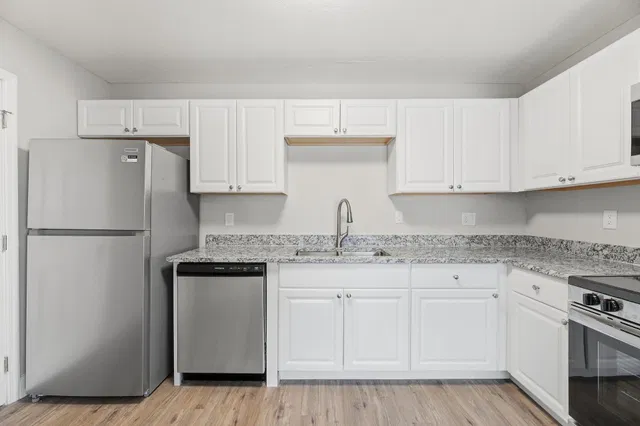Residence photo 12