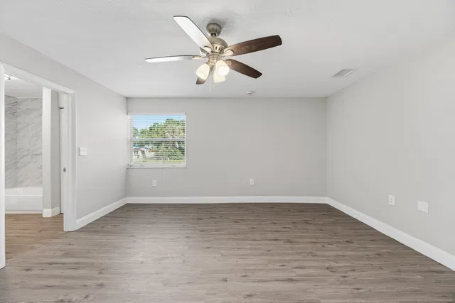 Residence photo 17