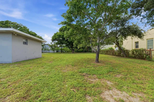 Residence photo 36