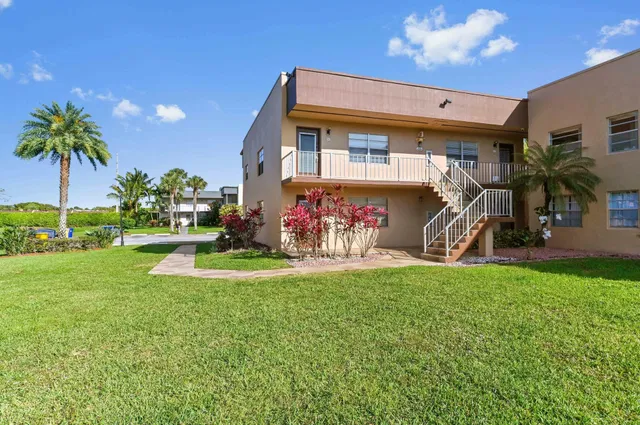 Residence photo 2
