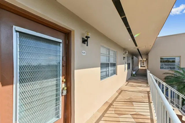 Residence photo 5