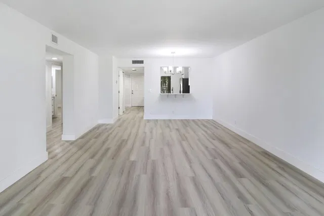 Unit 106 photo 11