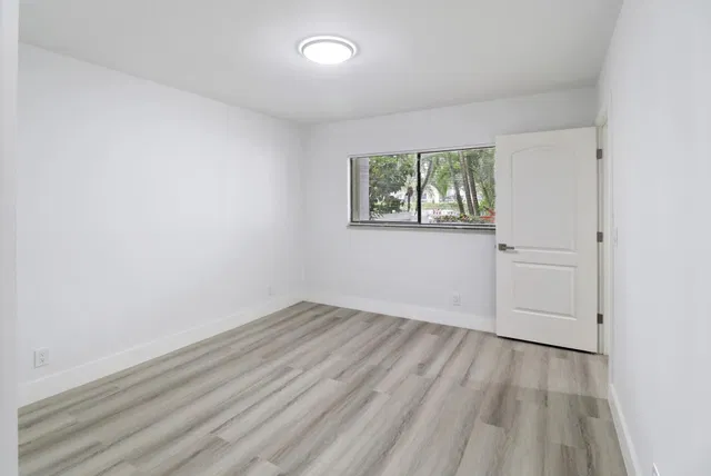 Unit 106 photo 26