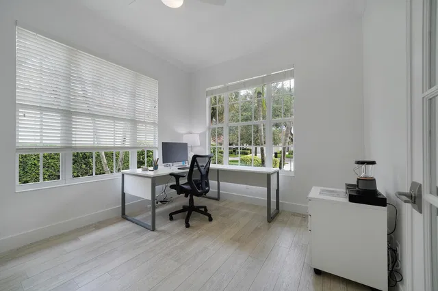 Residence photo 21