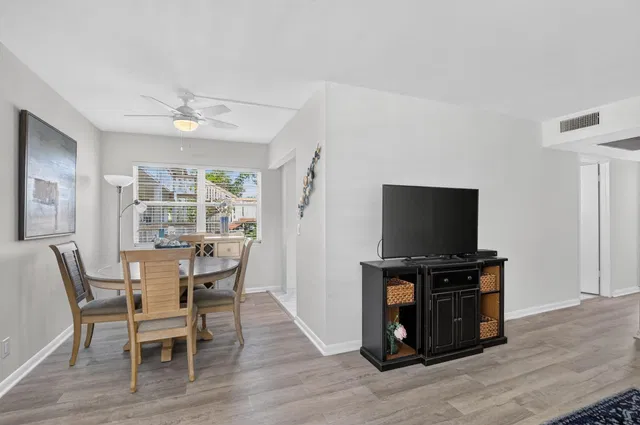  Residence photo 7