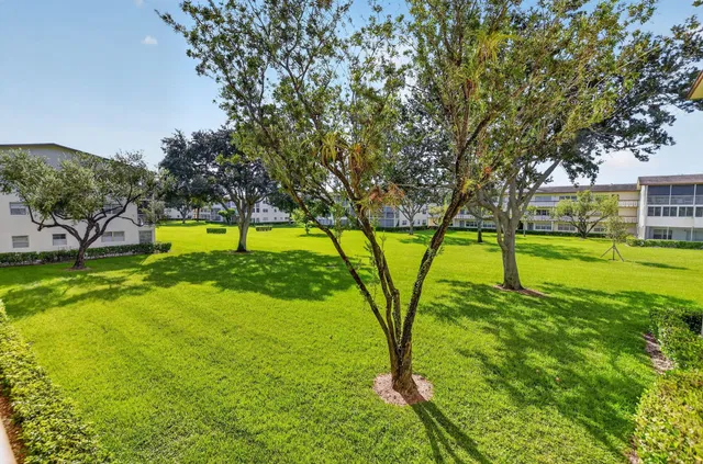  Residence photo 24