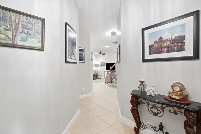 Residence photo 3