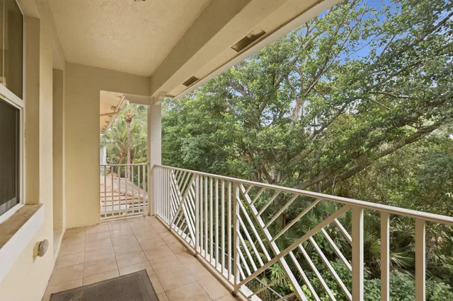 Residence photo 20