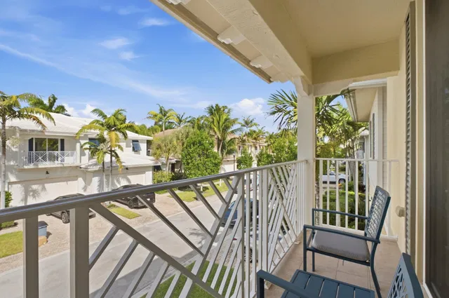 Residence photo 23