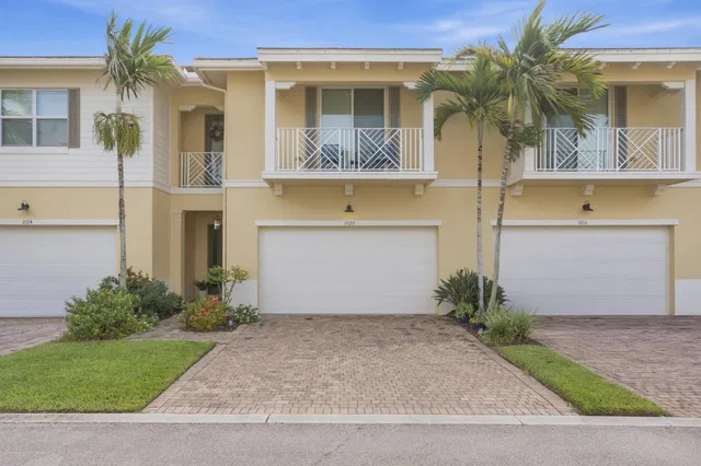 Residence photo 32