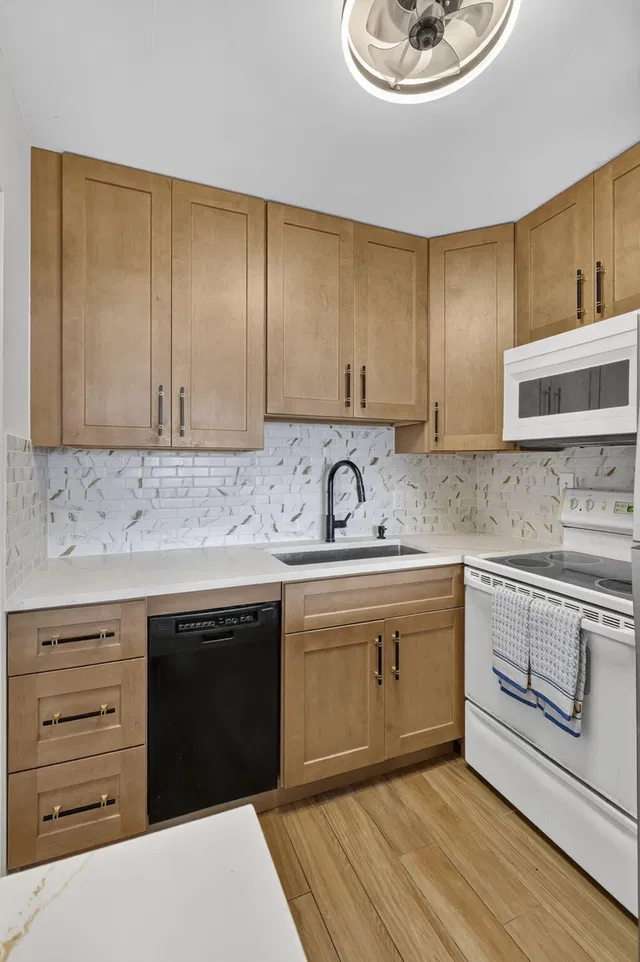  Residence photo 7