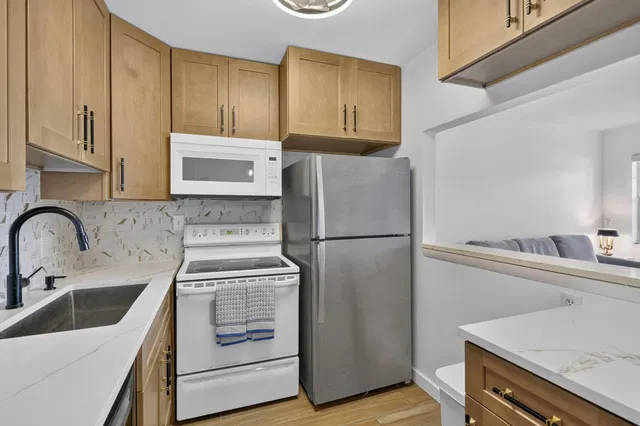  Residence photo 8