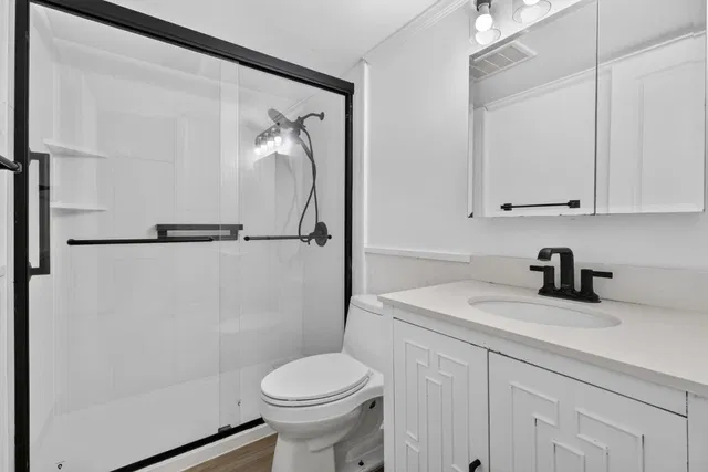  Residence photo 9