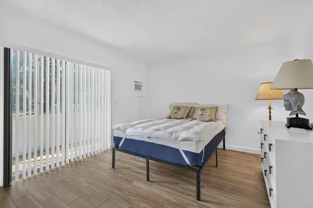  Residence photo 11