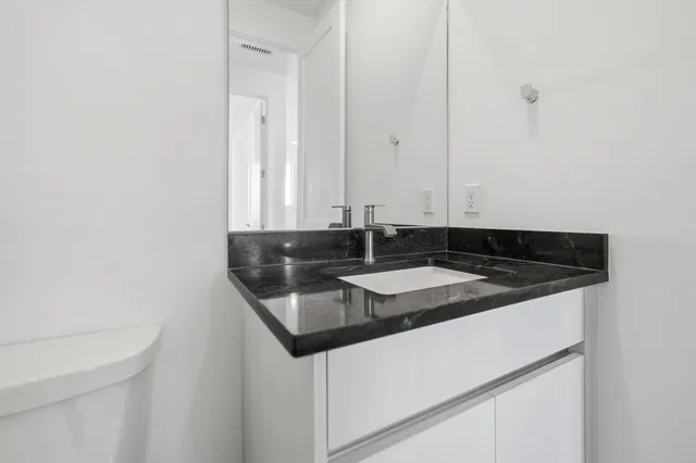 Whitmore Estates Residence photo 14