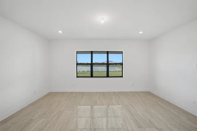 Whitmore Estates Residence photo 23