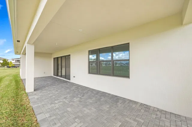 Whitmore Estates Residence photo 30