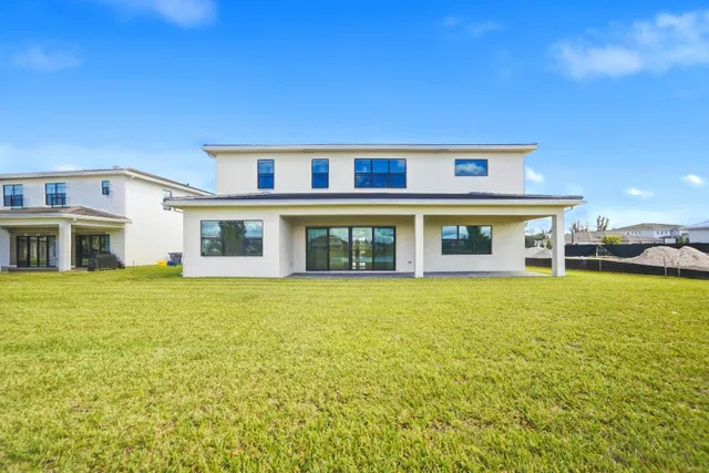 Whitmore Estates Residence photo 34