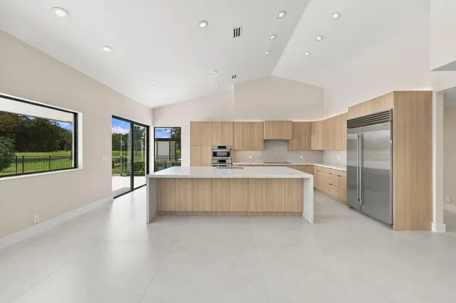 Residence photo 19
