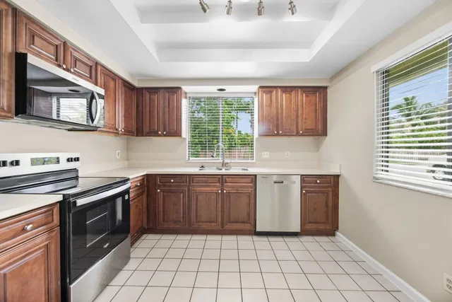  Residence photo 9