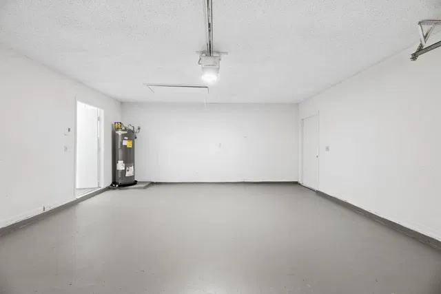  Residence photo 25