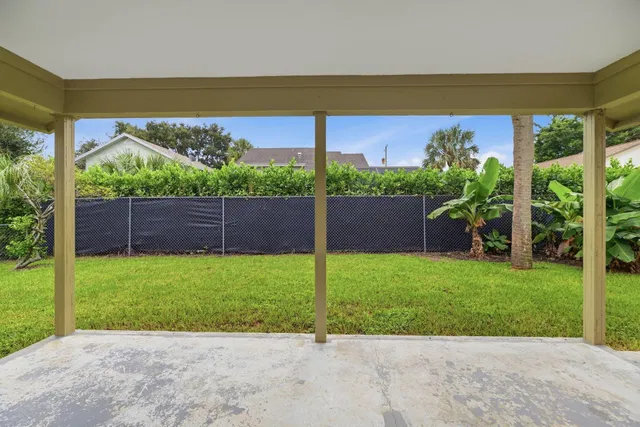  Residence photo 26