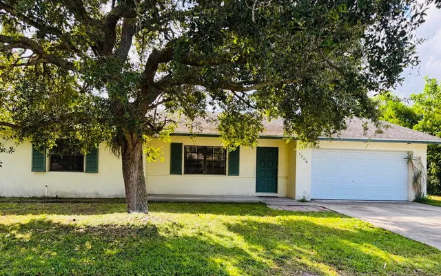 Residence photo 2