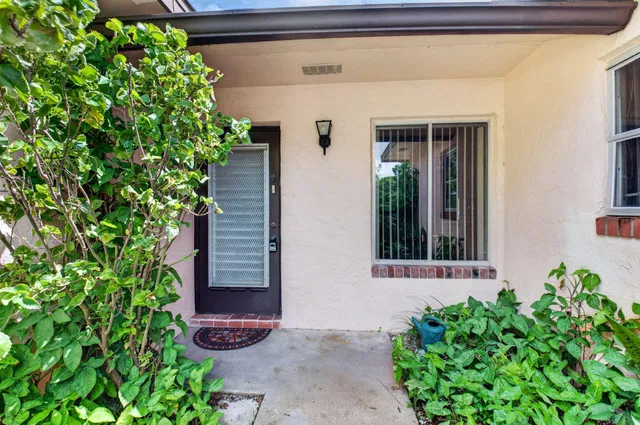  Residence photo 6