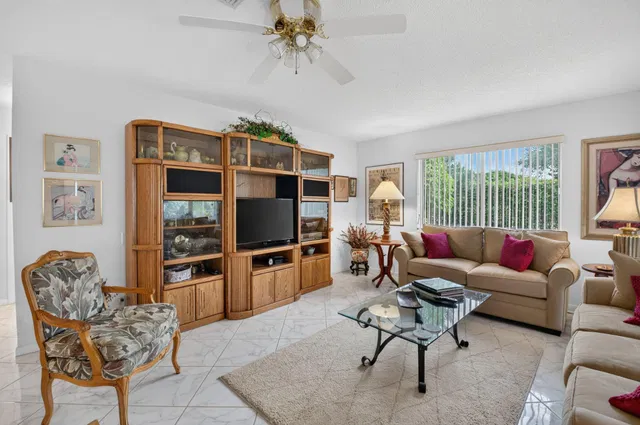  Residence photo 10
