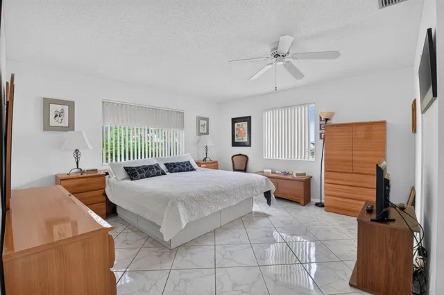  Residence photo 20