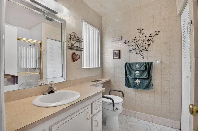 Residence photo 23
