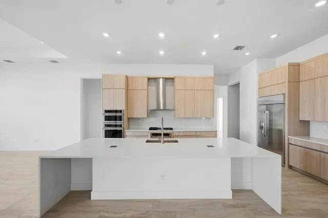  Residence photo 5