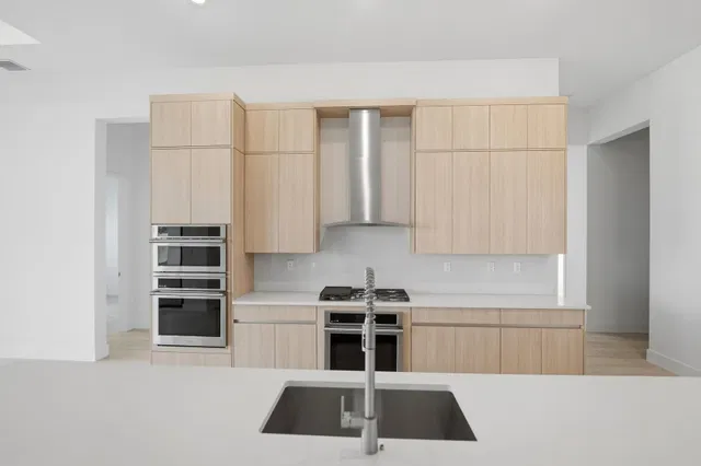  Residence photo 9