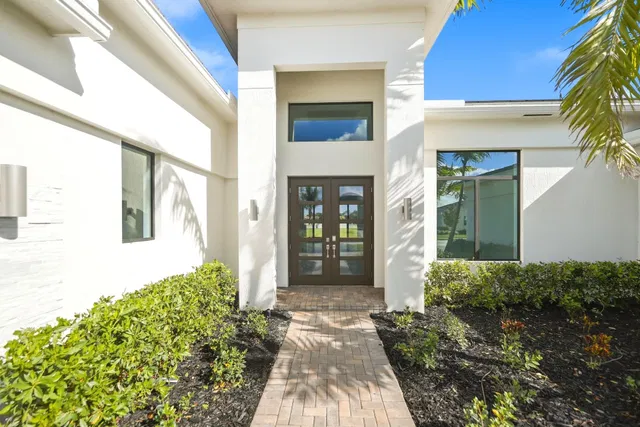  Residence photo 15
