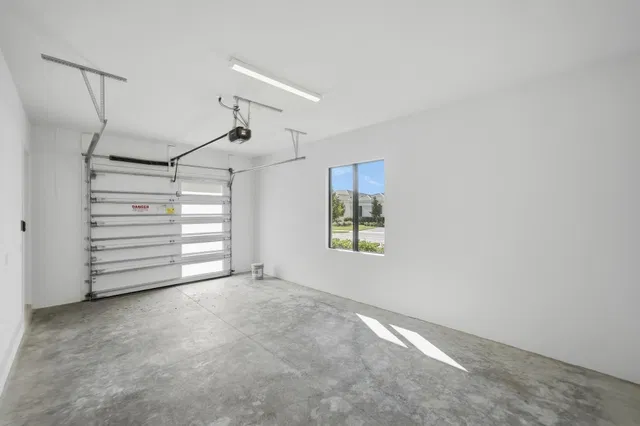  Residence photo 28